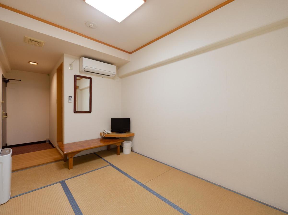 Tabist Business Hotel Fujiya Сасебо Экстерьер фото