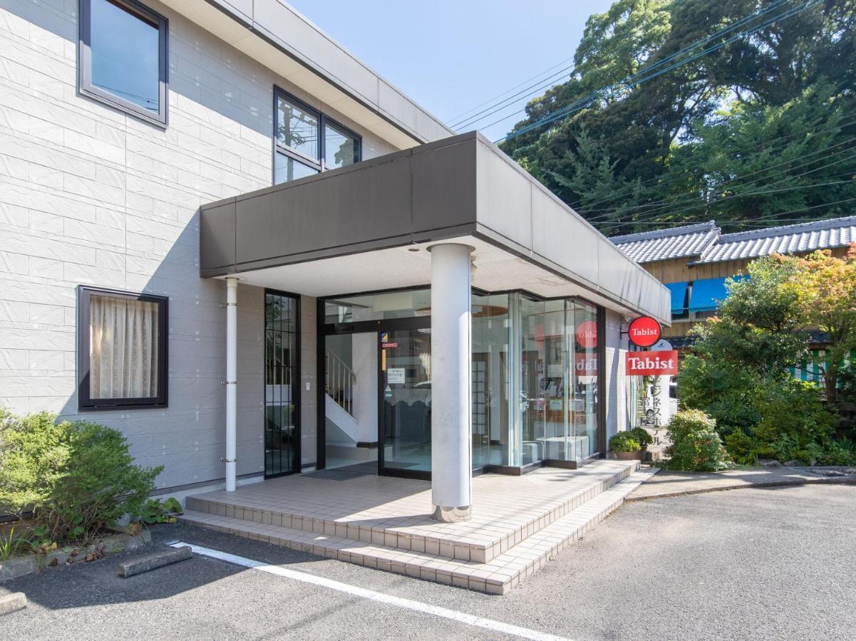 Tabist Business Hotel Fujiya Сасебо Экстерьер фото