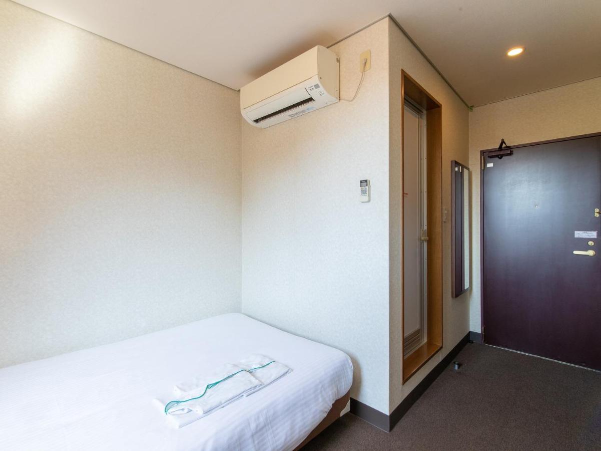 Tabist Business Hotel Fujiya Сасебо Экстерьер фото